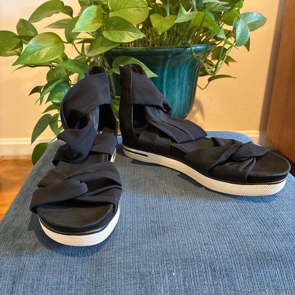Eileen Fisher Zanya black mesh sneaker sandal size 9, NWOB
